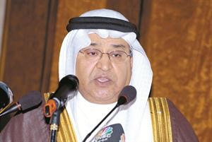 د هاشم يماني يلقي كلمته