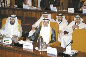 وفد وزارة الكهرباء والماء الكويتي المشارك بالمؤتمر
