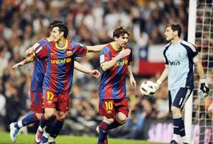 نجم برشلونة ميسي سجل هدفا في مرمى حارس ريال مدريد كاسياس في الليغا 	افپ﻿