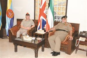 الفريق الركن الشيخ احمد الخالد مستقبلا ديفيد ريتشاردز
