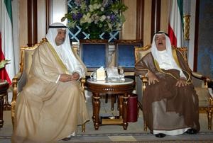 صاحب السمو الامير الشيخ صباح الاحمد مستقبلا احمد الكليب