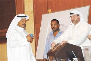 جانب من توزيع قسائم تربية الابل في كبد﻿