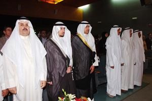 الشيخ مالك الصباح يتقدم الحضور في بداية المنتدى قاسم باشا
