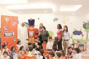 فانتسي وورلد والمدرسة الفرنسية بالكويت في زيارة إلى مستشفى السيف