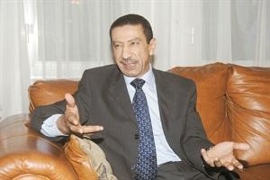 السفير المصري بالكويت طاهر فرحات	متين غوزال﻿