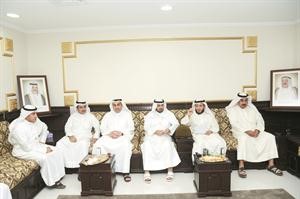 عبدالهادي الجميل وفهد المسعود ومعبدالمانع الصوان ودعبدالله الطريجي وفيصل المتلقم خلال اللقاء﻿