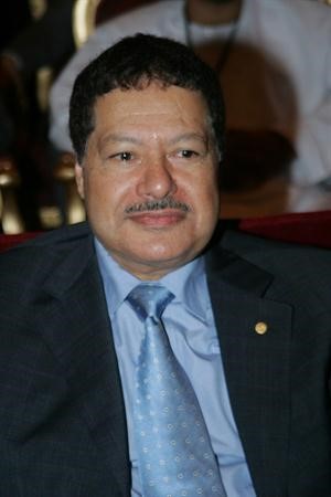 داحمد زويل﻿
