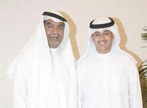 الملازم عبدالله الشمري مع خاله العميد نهار الشمري