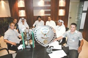 ضيوف ديوانية الانباء ابطال دوري الدرجة الاولى مع الزملاء في القسم الرياضي﻿