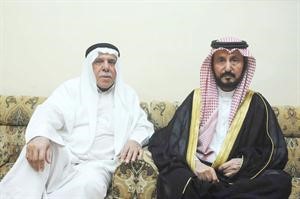 عبدالله العجمي مع الزميل منصور الهاجري