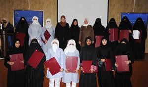 سعاد الرومي متوسطة الفائزات في المسابقة
