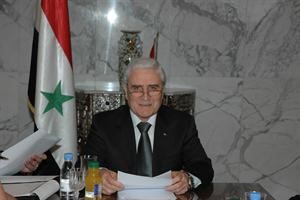 السفير بسام عبدالمجيد متحدثا في المؤتمر الصحافي 								كرم ذياب﻿