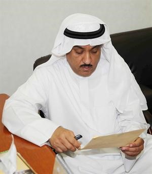 مسلم البراك يتابع اخر الاسماء في كشف التصويت
