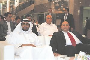 محمد شلبي وغازي البابطين
