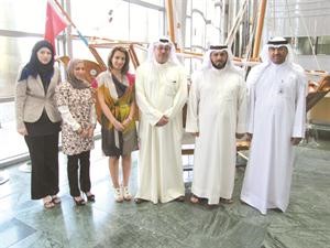 رزان الروضان وحمد الحسن مع فيصل الانصاري وعامر العتيبي على هامش توقيع اتفاقية التعاون﻿