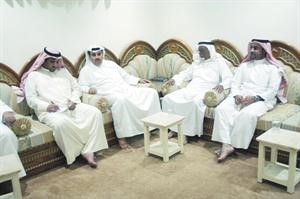 الزميل عادل الشنان مع بن مهيلب ومختار الاندلس متعب الفجي