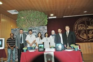 ونفرد تومسون في احد اجنحة الجامعة	كرم ذياب﻿