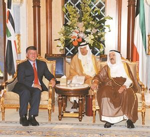صاحب السمو الامير الشيخ صباح الاحمد مستقبلا العاهل الاردني الملك عبدالله الثاني﻿