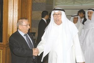 برجس البرجس مهنئا د حسن سعادت﻿
