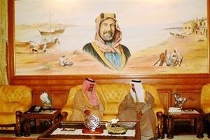  ومع سمو ولي العهد الشيخ نواف الاحمد