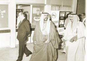 ومع سمو الامير الراحل الشيخ سعد العبدالله السالم رحمهما الله