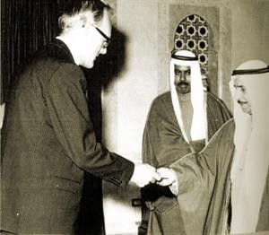  ومع الامير الراحل الشيخ صباح السالم رحمهما الله في احدى المناسبات