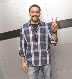 نجم ازرق اليد والقادسية عبدالرحمن المزين يطمح الى قيادة الاصفر لتحقيق الثنائية								حسن حسيني﻿