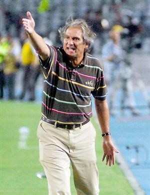 مدرب الاهلي مانويل جوزيه يسعى للفوز على زيسكو﻿