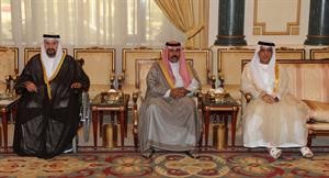سمو ولي العهد الشيخ نواف الاحمد وسمو الشيخ سالم العلي خلال لقائهما حاكم راس الخيمة ﻿