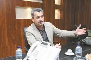 د محمود الموسوي﻿