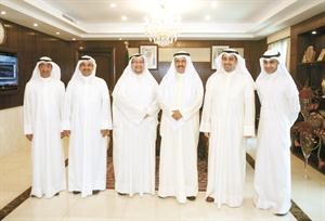 الشيخ دصباح جابر العلي ووفد الموانئ يقدمون التهاني للوزير النصف﻿