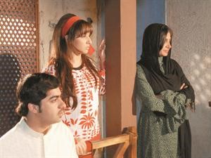  وفي احد اعمالها الفنية﻿