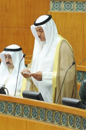 سالم الاذينة يؤدي القسم الدستوري