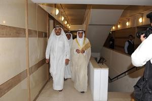 احمد السعدون وعبدالرحمن العنجري في طريقهما لتقديم استجواب سمو رئيس الوزراء متين غوزال