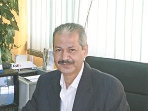 المدير الاقليميلشركة مصر للطيران ايمن فريد ﻿