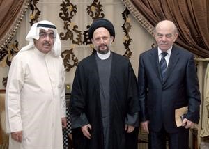 السيد فضل الله متوسطا الزميلين عدنان الراشد وعمر حبنجر