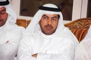 علي الدقباسي خلال الندوة