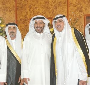 مطلق النزال مهنئا﻿