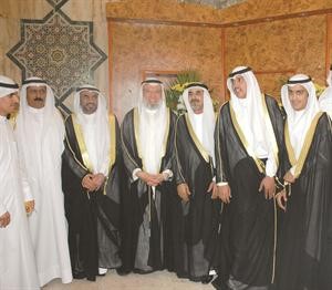 احمد باقر ومنصور البراك وفهد بن فايد وعادل البراك وفارس البراك مع المعرس نايف البراك﻿