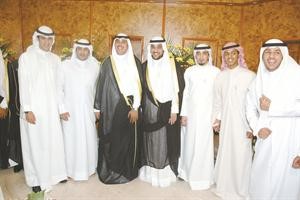 نواف الجسار يبارك﻿