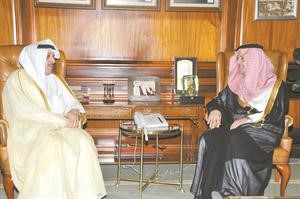 الامير سعود الفيصل مستقبلا الشيخ حمد جابر العلي﻿