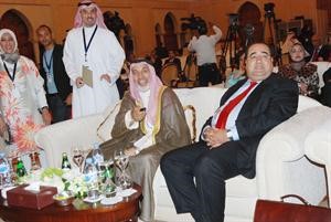 د محمد البصيري مفتتحا الملتقى