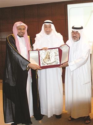 ودخالد المذكور يكرم يوسف عبدالرحمن
