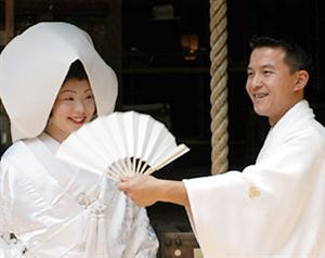 ﻿عريس وعروسة في اليابان﻿