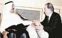 صاحب السمو الامير الشيخ صباح الاحمد مع د حسن سعادة