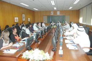 جانب من الاجتماع لبحث سبل التعاون بين الابحاث ومدينة الملك عبدالعزيز للعلوم﻿