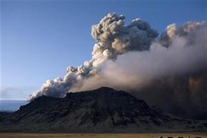 سحابة بركان جريمسفوتن في ايسلندا
﻿