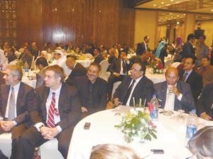 الزميل حامد عزالدين وعدد كبير من الضيوف في افتتاح الملتقى العربي للاعلام السياحي﻿