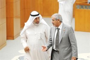 دهلال الساير ودمحمد البصيري في القاعة