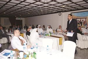 جانب من الندوة التعريفية الخاصة بالمعايير الدولية الجديدة كرم ذياب
